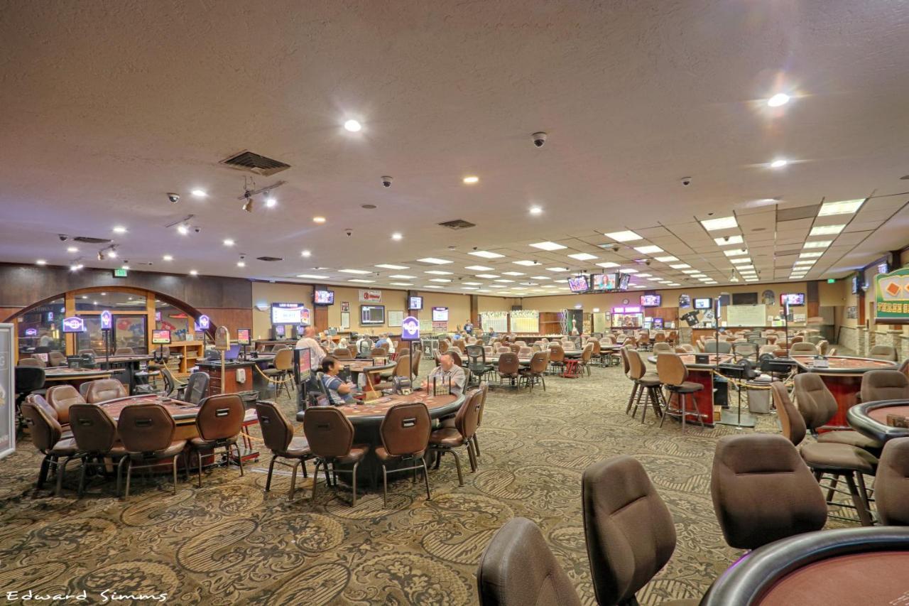 Econo Lodge Lake Elsinore Casino Exteriér fotografie