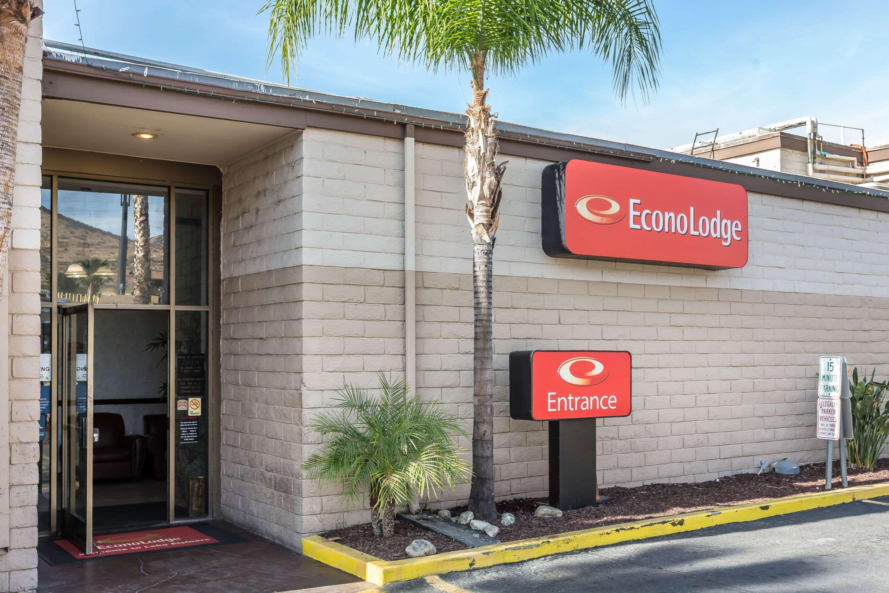 Econo Lodge Lake Elsinore Casino Exteriér fotografie