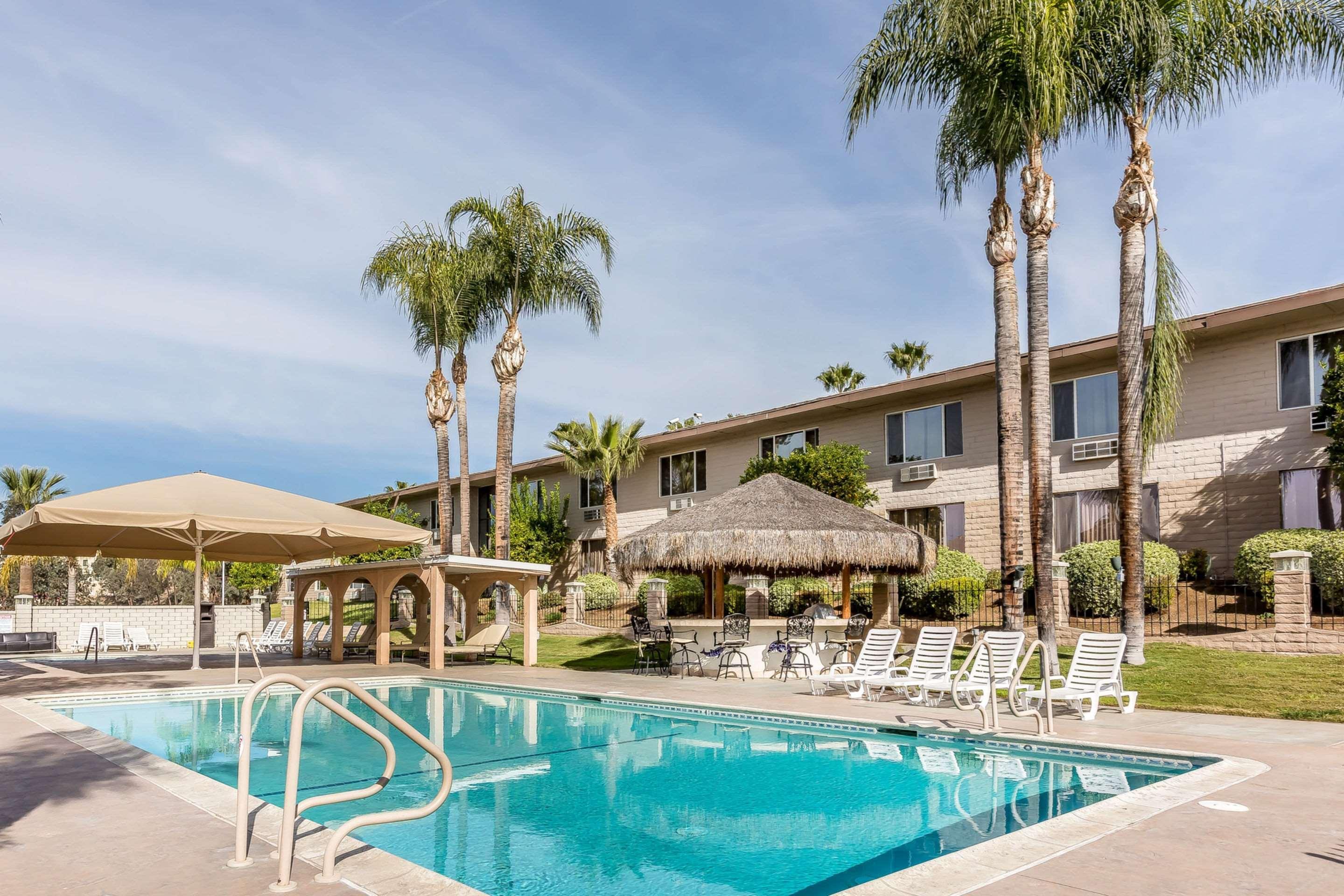 Econo Lodge Lake Elsinore Casino Exteriér fotografie