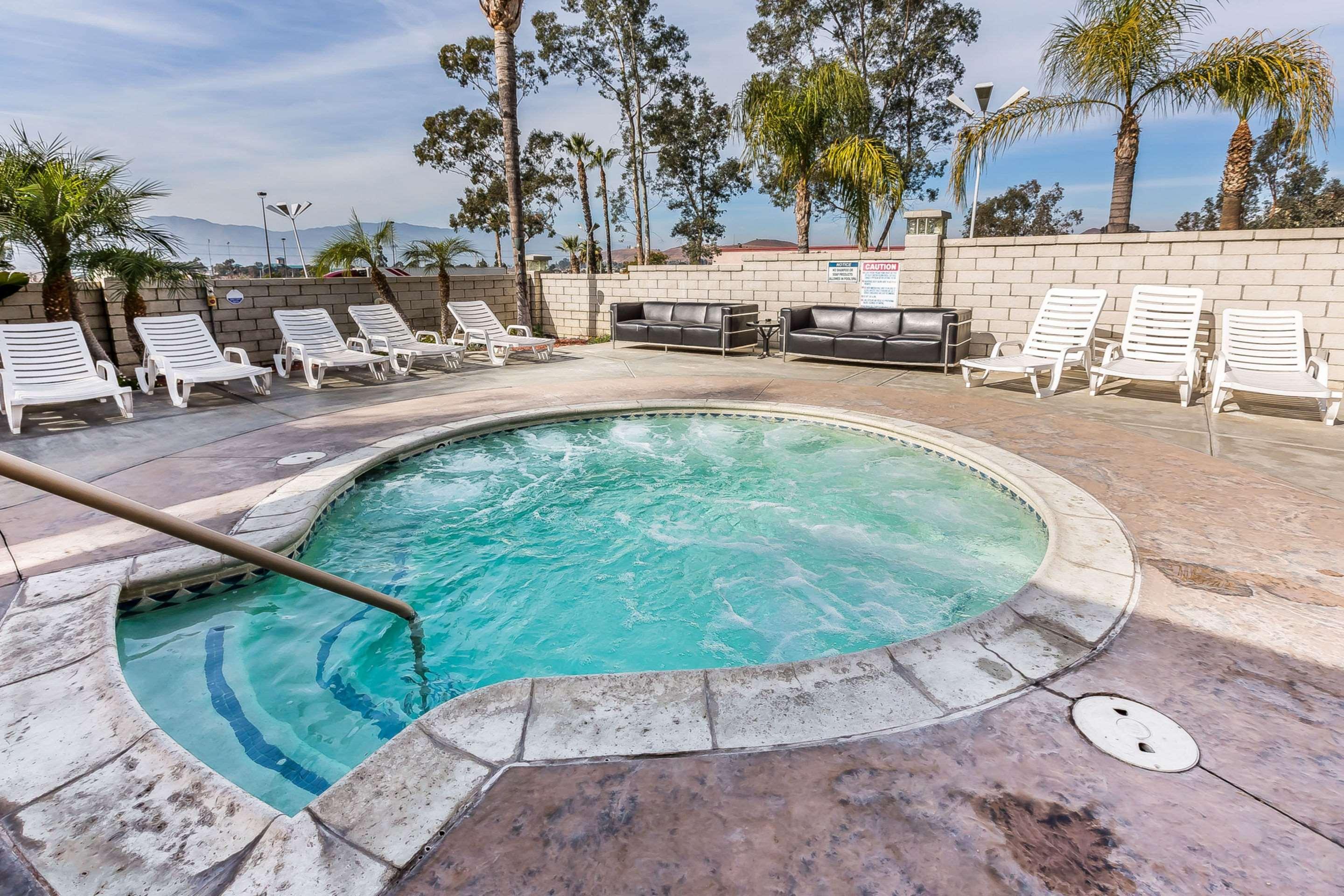 Econo Lodge Lake Elsinore Casino Exteriér fotografie